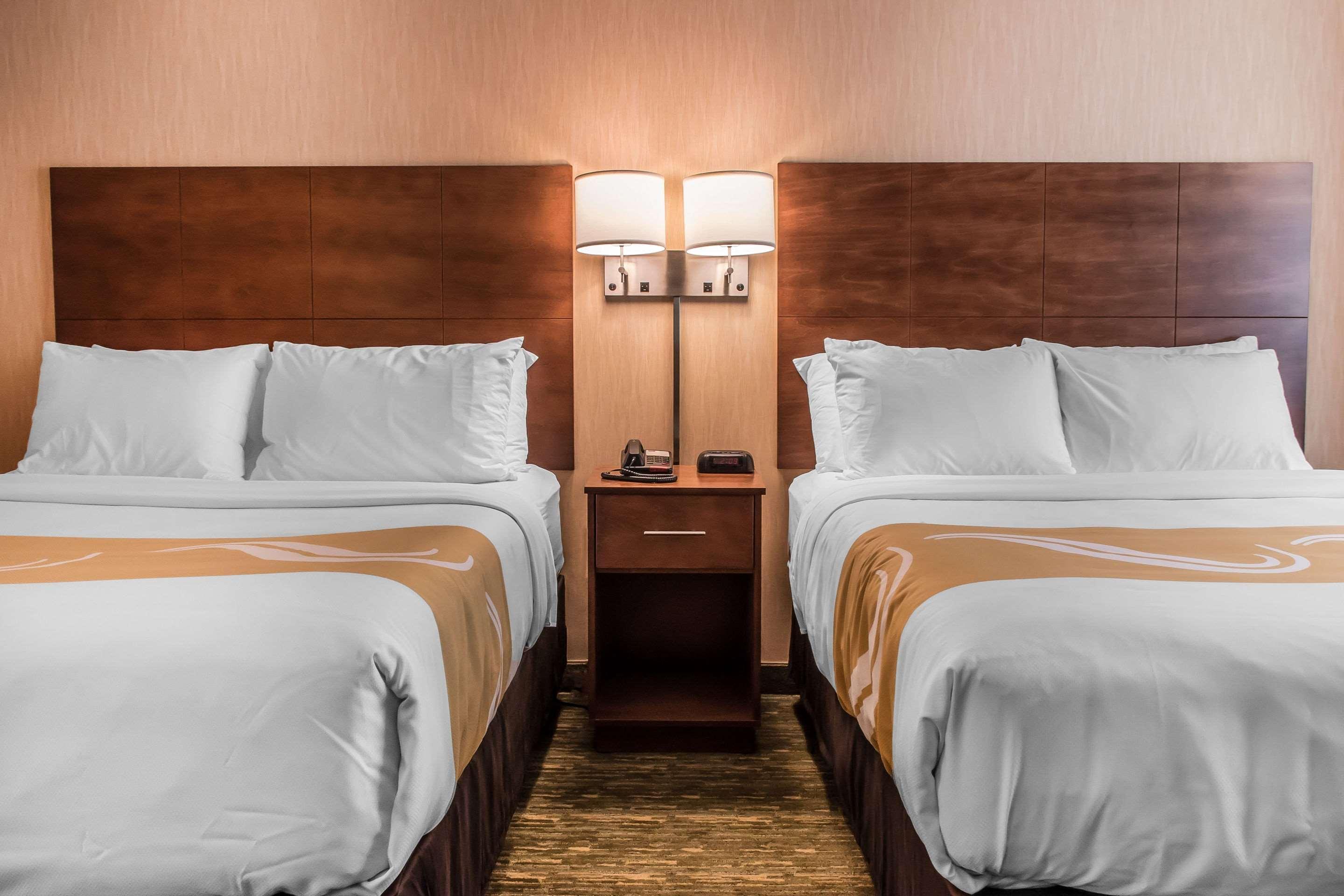 Quality Inn Бедфорд Экстерьер фото