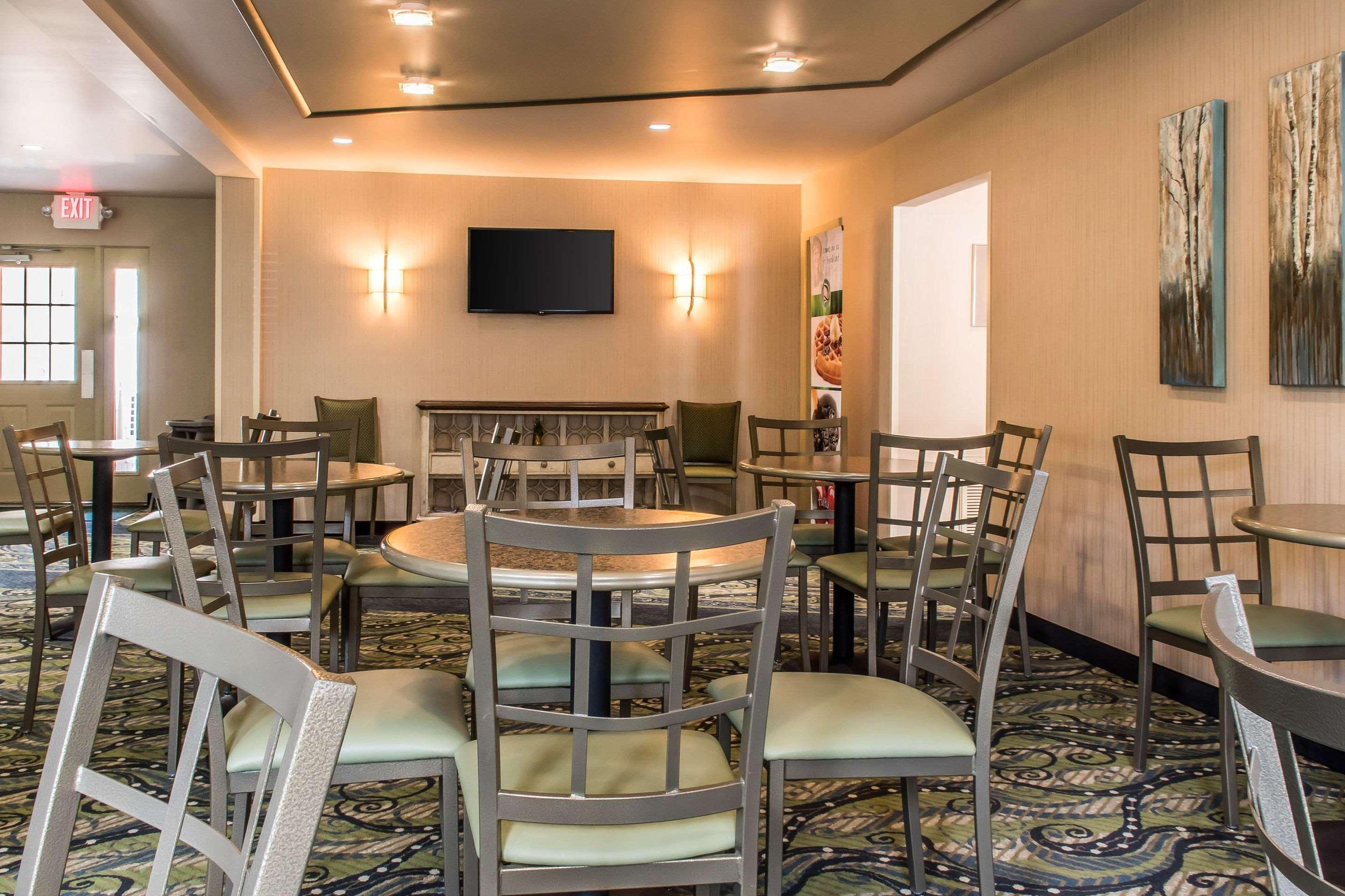 Quality Inn Бедфорд Экстерьер фото
