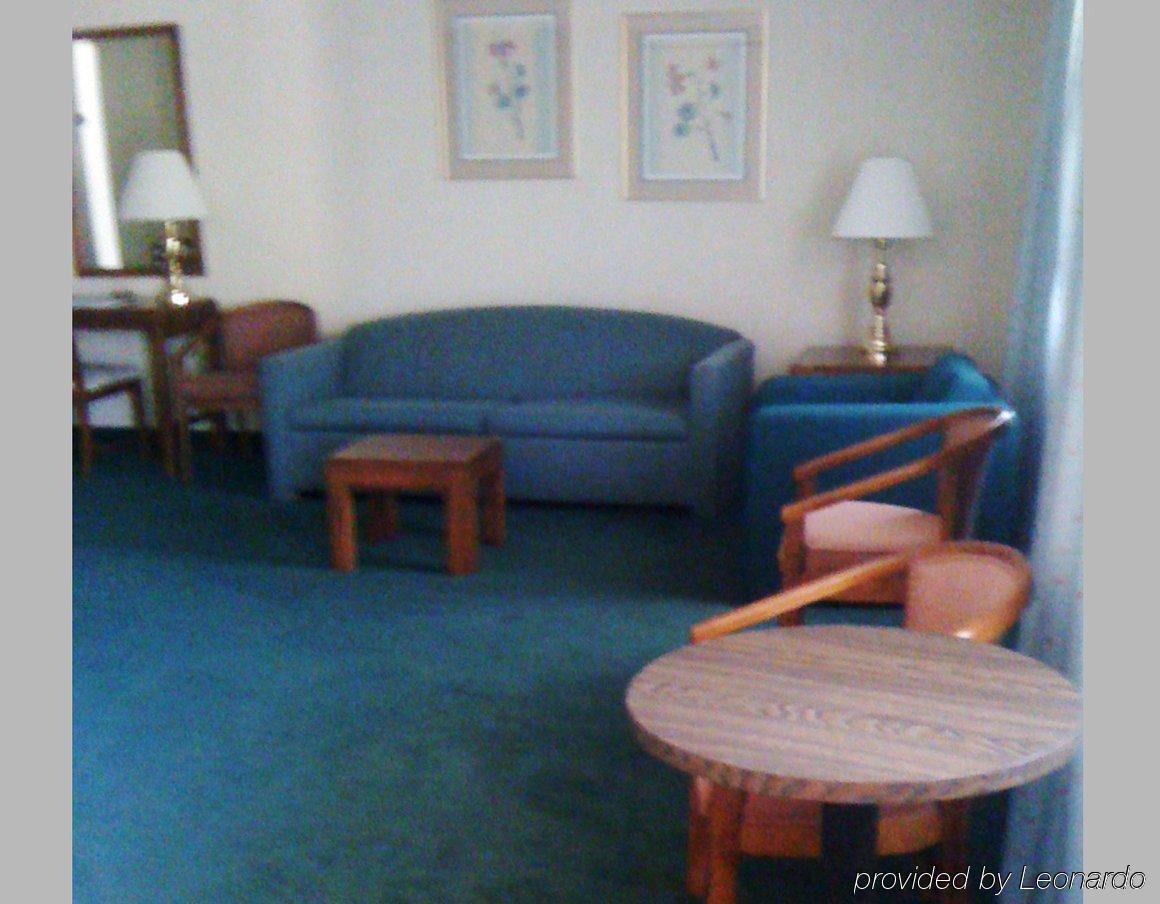 Quality Inn Бедфорд Экстерьер фото