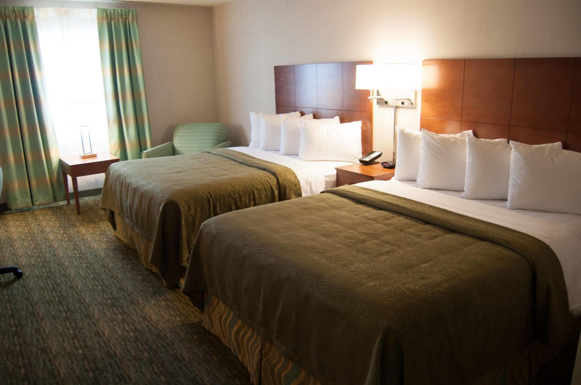 Quality Inn Бедфорд Экстерьер фото